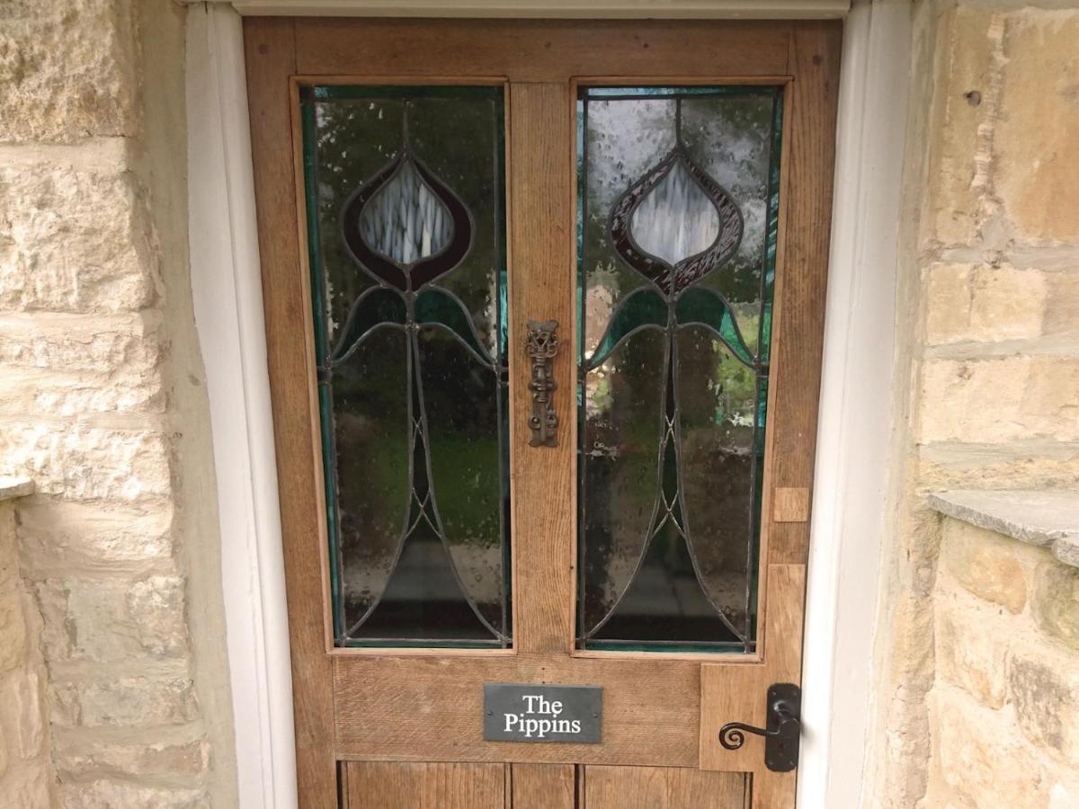 Pass The Keys The Pippins A Cotswold Cottage And Garden Parking Stow-on-the-Wold ภายนอก รูปภาพ